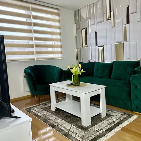 Vukadin Iv 34 Apartment